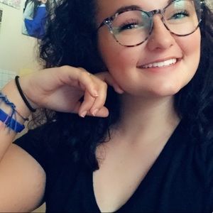 Meet your Posher, Kari